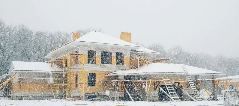 Best Building Materials to Withstand the Cold
