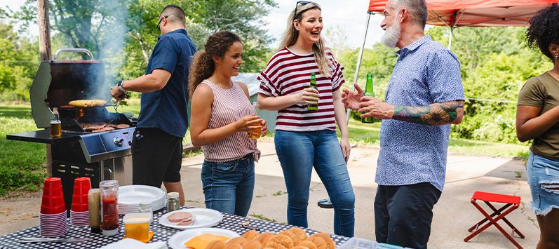 Staying Cool While Hosting BBQ Parties in the Summer Heat