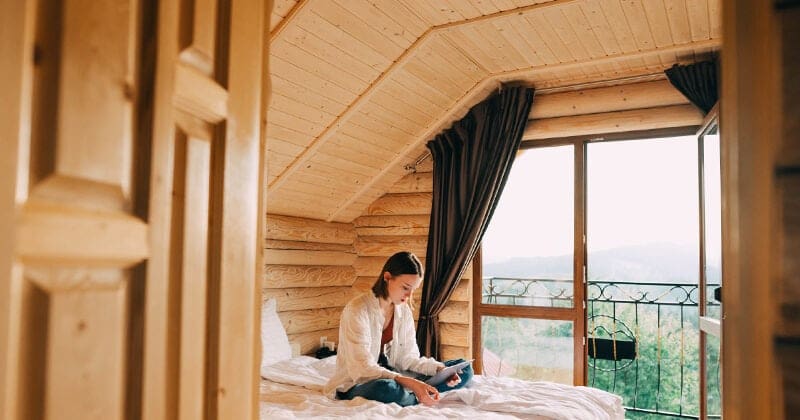 Working Remotely from a Comfortable Inn